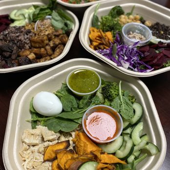 sweetgreen - Healthy Salads, Wraps, and Bowls - chicken pesto parm - Salad Near Me - Pasadena, California