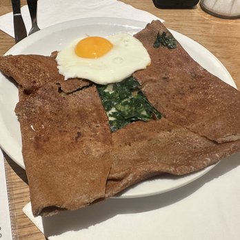 Crêperie des Arts - Paysanne - Cheese, Spinach, Potatoes, Egg - Creperies Near Me