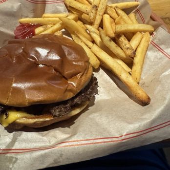 Chili's - The Big QP Burger - American Near Me - Vista, California