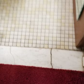 Lake Cadillac Resort - Bathroom entrance - Resorts Near Me - Cadillac, Michigan