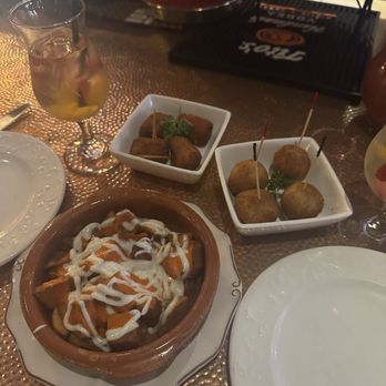 Bodega Spanish Tapas & Lounge - Happy hour - Tapas Bars Near Me - Washington, DC, District of Columbia Bodega Spanish Tapas & Lounge - Happy hour - Tapas Bars Near Me - Washington, DC, District of Columbia