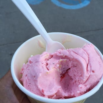 Ashby's Sterling Ice Cream - Lemon cheesecake and strawberry double scoop. - Ice Cream & Frozen Yogurt Near Me - Grosse Pointe, Michigan