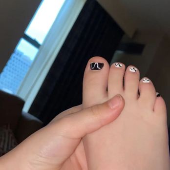 LA Nails - My daughters toes design looks like she did it herself - Nail Salons Near Me - Mount Pleasant, Michigan LA Nails - My daughters toes design looks like she did it herself - Nail Salons Near Me - Mount Pleasant, Michigan