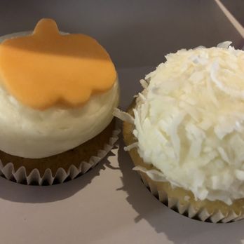 Kara's Cupcakes - Pumpkin & coconut vanilla - Bakeries Near Me - Napa, California Kara's Cupcakes - Pumpkin & coconut vanilla - Bakeries Near Me - Napa, California