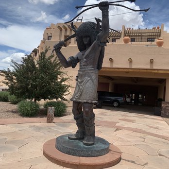 Hilton Santa Fe Buffalo Thunder - Hotels Near Me - Santa Fe, New Mexico Hilton Santa Fe Buffalo Thunder - Hotels Near Me - Santa Fe, New Mexico