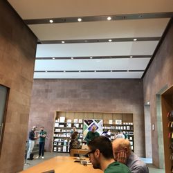 Apple Store