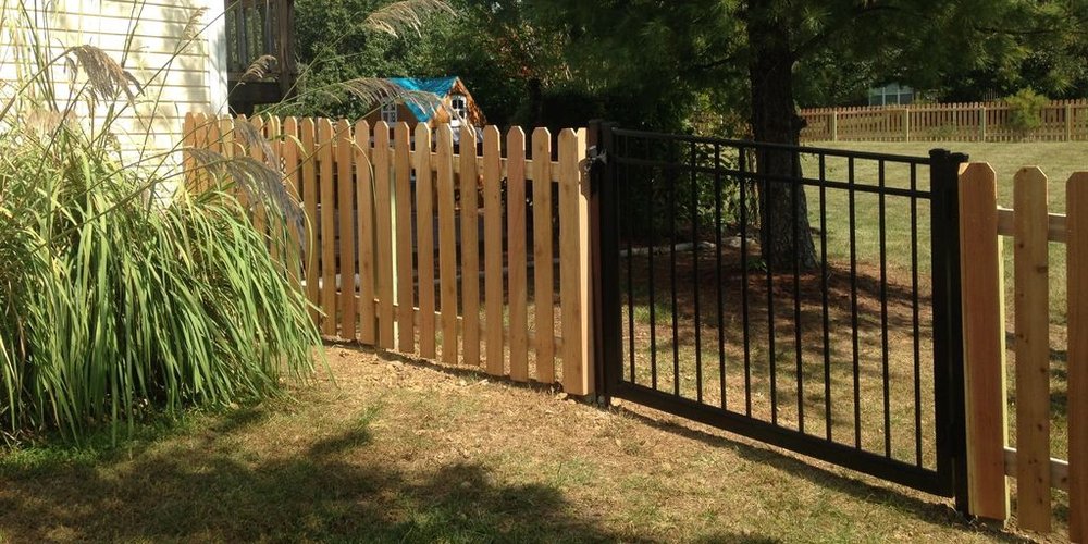 WOOD LINK FENCE Updated September 2024 13 Photos 5400 E St