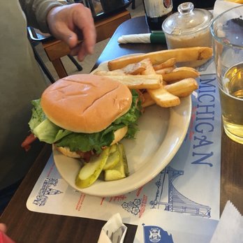 Dick's Pour House - Burger with bacon - Burgers Near Me - Lake Leelanau, Michigan