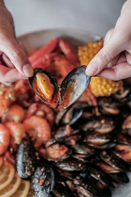 Hook & Reel Cajun Seafood & Bar by null