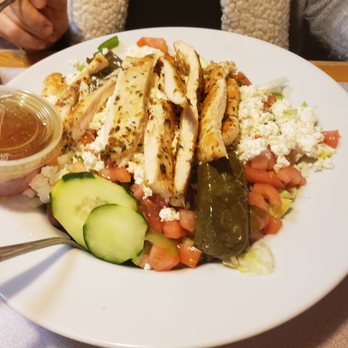 Peconic Diner - Greek salad with grilled chicken - Diners Near Me - Riverhead, New York