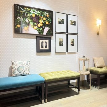 Park MGM Spa & Salon - Common area with snacks - Day Spas Near Me - Las Vegas, Nevada Park MGM Spa & Salon - Common area with snacks - Day Spas Near Me - Las Vegas, Nevada