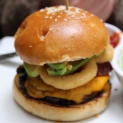 Albedrío hamburguesas - Hamburguesa Americana