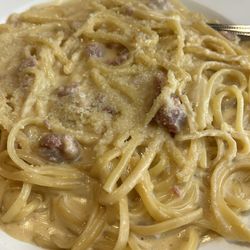 Giovanni's Restaurant - Spaghetti Carbonara