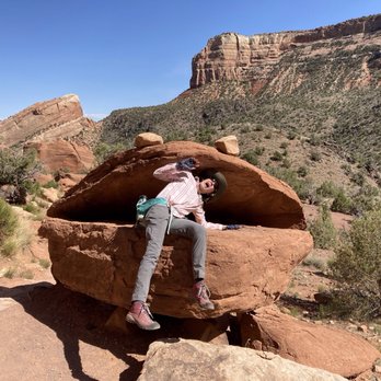 Colorado National Monument - A "Dinosaur mouth?" In Monument Canyon Trail - Hiking Near Me - Fruita, Colorado Colorado National Monument - A "Dinosaur mouth?" In Monument Canyon Trail - Hiking Near Me - Fruita, Colorado