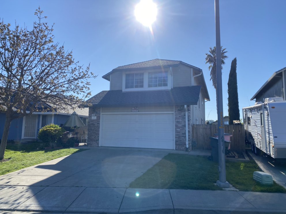 Slide of Escalante & Son Roofing