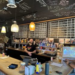 The Ohio Taproom - Bar & tap list.