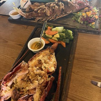 El Fish Fritanga - Lobster with whole fried fish. Didn't get a chance to take a picture of the ceviche, it was gone to fast! Everything was amazing! - Seafood Near Me - Cancún, ROO