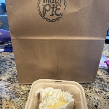 Maui Pie - Banana Cream Pie Slice!! - Bakeries Near Me - Kihei, Hawaii Maui Pie - Banana Cream Pie Slice!! - Bakeries Near Me - Kihei, Hawaii