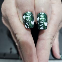 Inter Nail Salon - E.A.G.L.E.S!