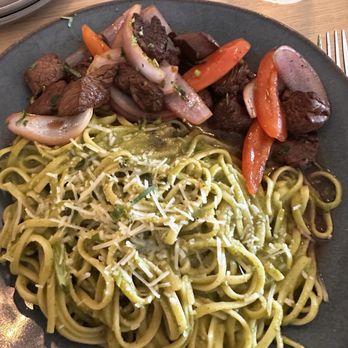 Picante - Tallarin Verde Solo con carne - Peruvian Near Me - Ontario, California Picante - Tallarin Verde Solo con carne - Peruvian Near Me - Ontario, California