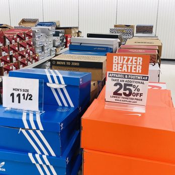 DICK'S Warehouse Sale - Shoes (additional 25% off) - Sports Wear Near Me - Arlington Heights, Illinois DICK'S Warehouse Sale - Shoes (additional 25% off) - Sports Wear Near Me - Arlington Heights, Illinois