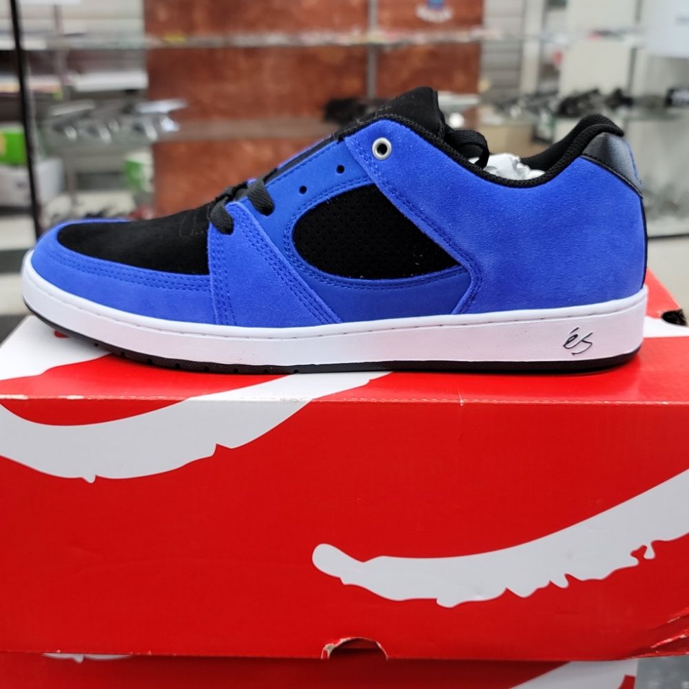 LEGACY SKATE SHOP Updated October 2024 79 Photos 2810 Beverly