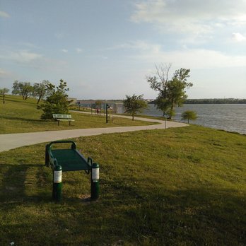 Marine Creek Lake Trail - Workout on the lake - Parks Near Me - Fort Worth, Texas
