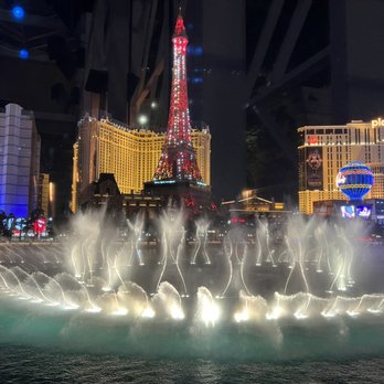 Lago - Bellagio Fountain View from Lago Restaurant Patio - Italian Near Me - Las Vegas, Nevada