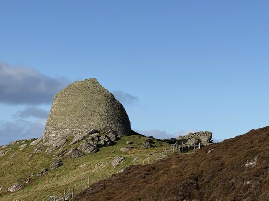 Dun Carloway Broch by null