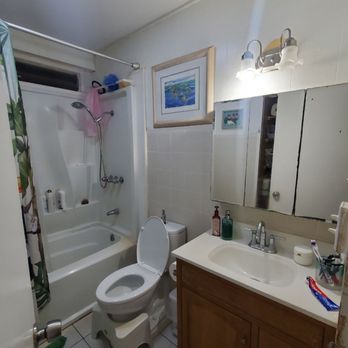 Hawaii Home Remodel - *BEFORE PIC* VERY OUTDATED BATHROOM NEEDING ALOT OF HELP TO BRING IT INTO 2026!!! NEEDED HELP, SO I CONTACTED HAWAII HOME REMODEL - Cabinetry Near Me - Honolulu, Hawaii Hawaii Home Remodel - *BEFORE PIC* VERY OUTDATED BATHROOM NEEDING ALOT OF HELP TO BRING IT INTO 2026!!! NEEDED HELP, SO I CONTACTED HAWAII HOME REMODEL - Cabinetry Near Me - Honolulu, Hawaii