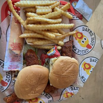 DAVES HOT CHICKEN - Updated December 2024 - 576 Photos & 617 Reviews ...