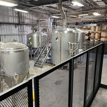 Giant Texas Distillers - Distilleries Near Me - Houston, Texas Giant Texas Distillers - Distilleries Near Me - Houston, Texas