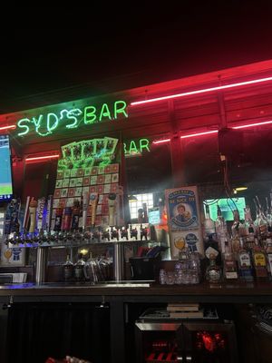 Syd's Fine Food and Spirits by null
