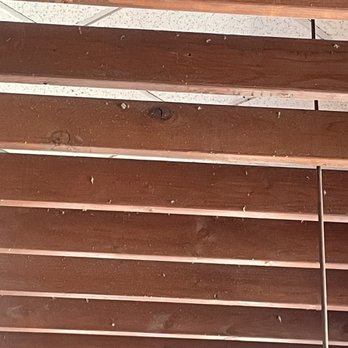 Bibingkahan Restaurant - Above a Dining table where Spots of Thick Dust is ready to fall on your food. - Filipino Near Me - Vallejo, California Bibingkahan Restaurant - Above a Dining table where Spots of Thick Dust is ready to fall on your food. - Filipino Near Me - Vallejo, California