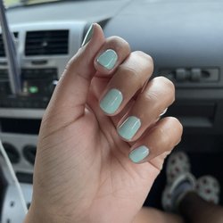 Blissful Escape Spa - Gel manicure