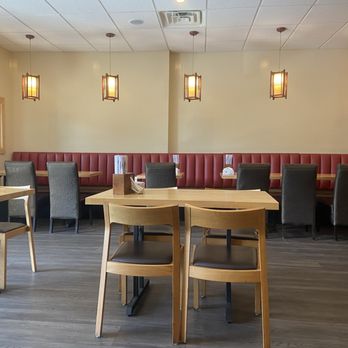Kazami - Brightly lit, clean interior seating, comfortable tables and some cushioned bank seating. - Ramen Near Me - Schenectady, New York