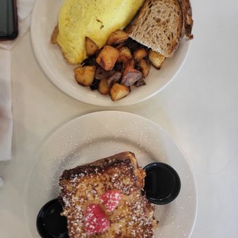 Briarpatch Restaurant - American Near Me - Winter Park, Florida