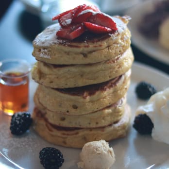 School Restaurant - Super Fluffy Buttermilk Pancakes (with Maple Syrup and Brown Sugar Butter) - Bakeries Near Me - Toronto, Ontario School Restaurant - Super Fluffy Buttermilk Pancakes (with Maple Syrup and Brown Sugar Butter) - Bakeries Near Me - Toronto, Ontario