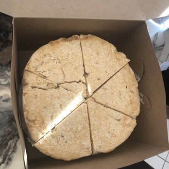 Maxim Bakery & Restaurant - 6" meringue cake that comes with the family take out platter - French Near Me - Richmond Hill, Ontario Maxim Bakery & Restaurant - 6" meringue cake that comes with the family take out platter - French Near Me - Richmond Hill, Ontario