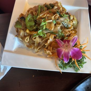 Andaman Asian Bistro - Drunken Noodle - Sushi Bars Near Me - St. Augustine, Florida