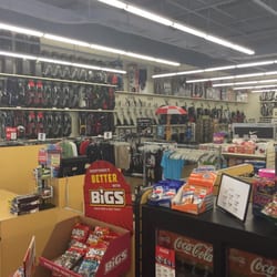 Dunham's Sports - This