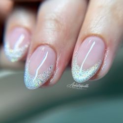 Anhstoppable Nails 