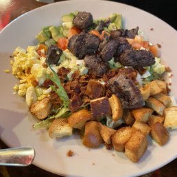 Roadhouse Steak Cobb Salad