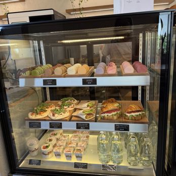 Three Sixteen -- Wiggins Pass - Display case - Coffee & Tea Near Me - Naples, Florida