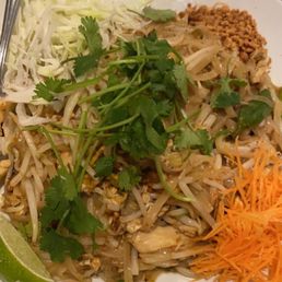Chicken Pad Thai Chicken Pad Thai