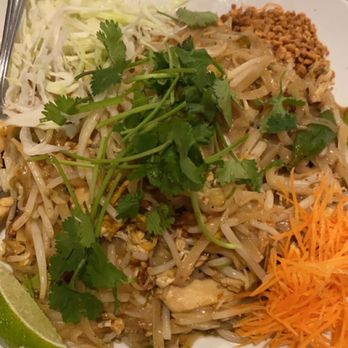 Thai Pastry & Restaurant - Chicken Pad Thai - Thai Near Me - Chicago, Illinois