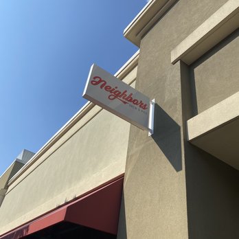Neighbors Brew & Pies - Pubs Near Me - Leeds, Alabama