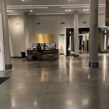 The Summit Hotel - Check-in station. - Hotels Near Me - Cincinnati, Ohio