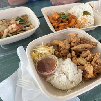 Thai Mee Up - Lemongrass chicken, drunken noodle, shrimp - Food Trucks Near Me - Kahului, Hawaii