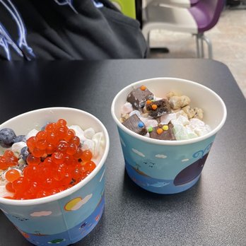 Skinny D's Yogurt - two bowls of food - Ice Cream & Frozen Yogurt Near Me - Mill Creek, Washington Skinny D's Yogurt - two bowls of food - Ice Cream & Frozen Yogurt Near Me - Mill Creek, Washington